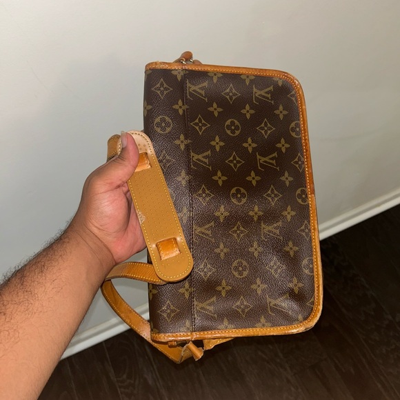 Louis Vuitton Brown Monogram Shoulder Bag - Picture 10 of 10